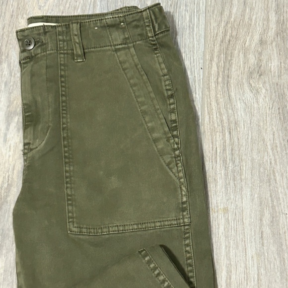 NWOT! Women's Madewell Slim Straight Olive Utility Pant - 25 - Picture 15 of 15
